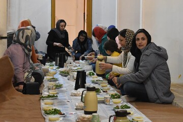 ضیافت افطار در خانه صنایع‌دستی جاجرمی بجنورد