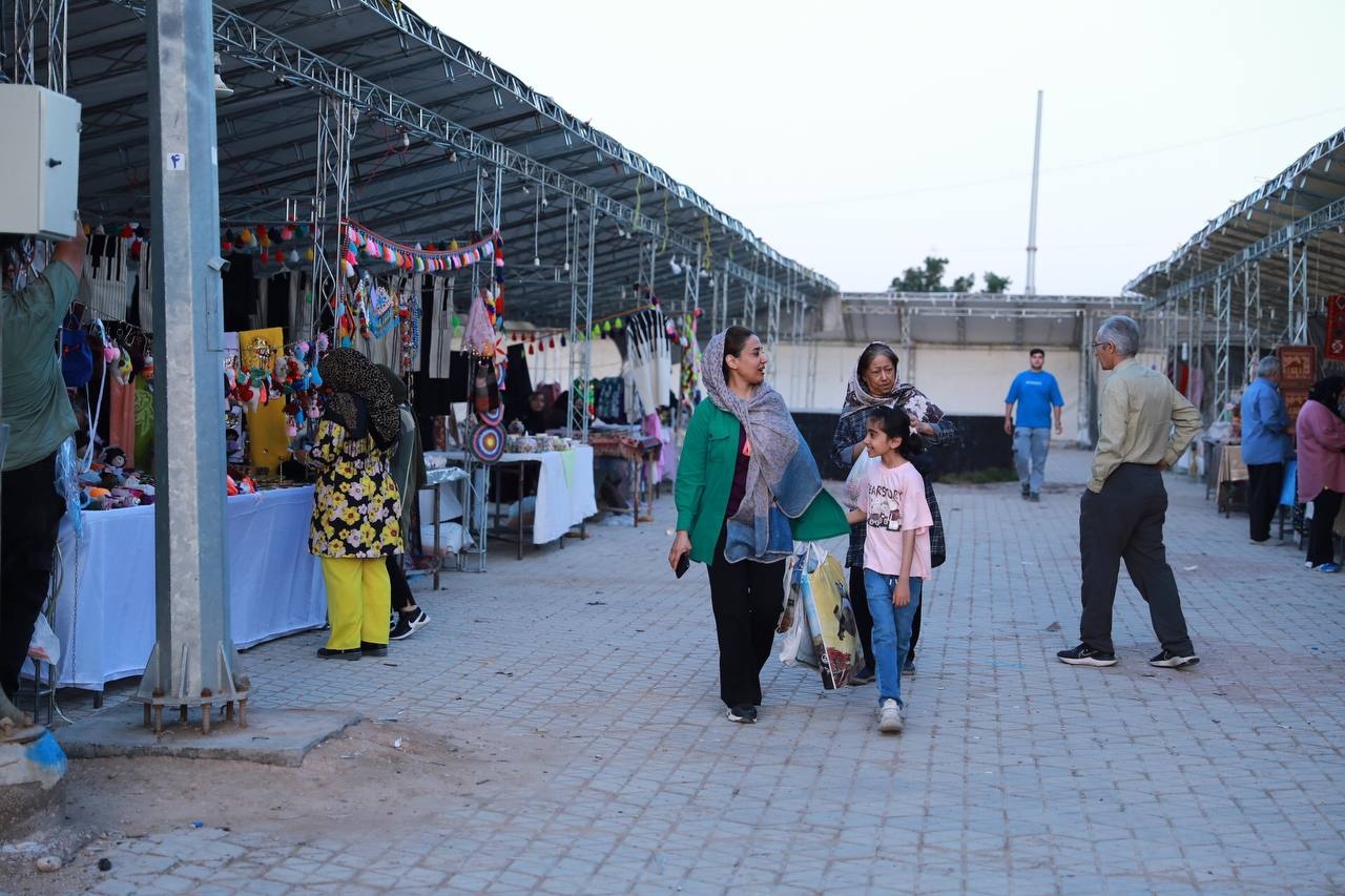 برپایی نمایشگاه نوروزی صنایعدستی در اهواز با حال و هوای شبهای قدر