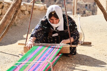 برگزاری دوره‌ آموزشی صنایع‌دستی ویژه بانوان در پالنگان کامیاران کردستان