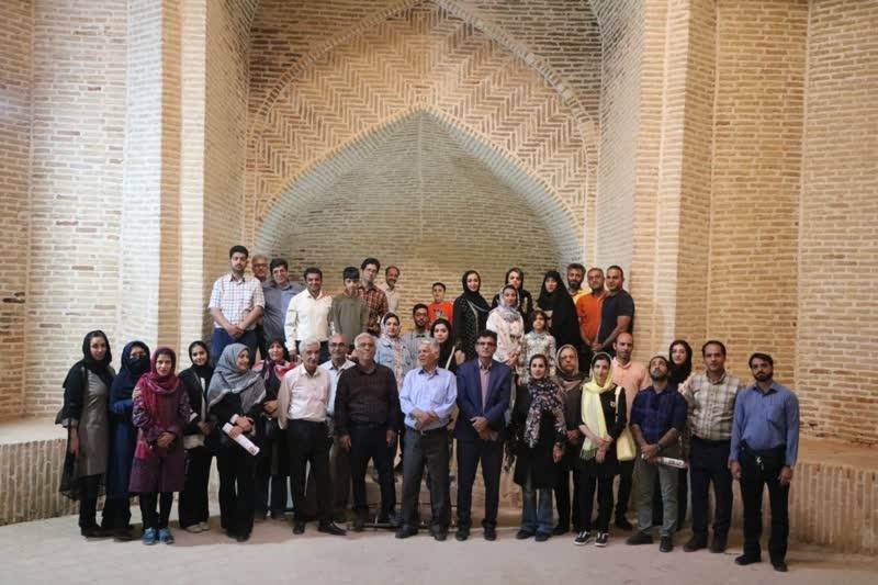 بررسی تاریخچه تأمین آب و محصولات کشاورزی در یزد در رویداد رویش سبز کویر