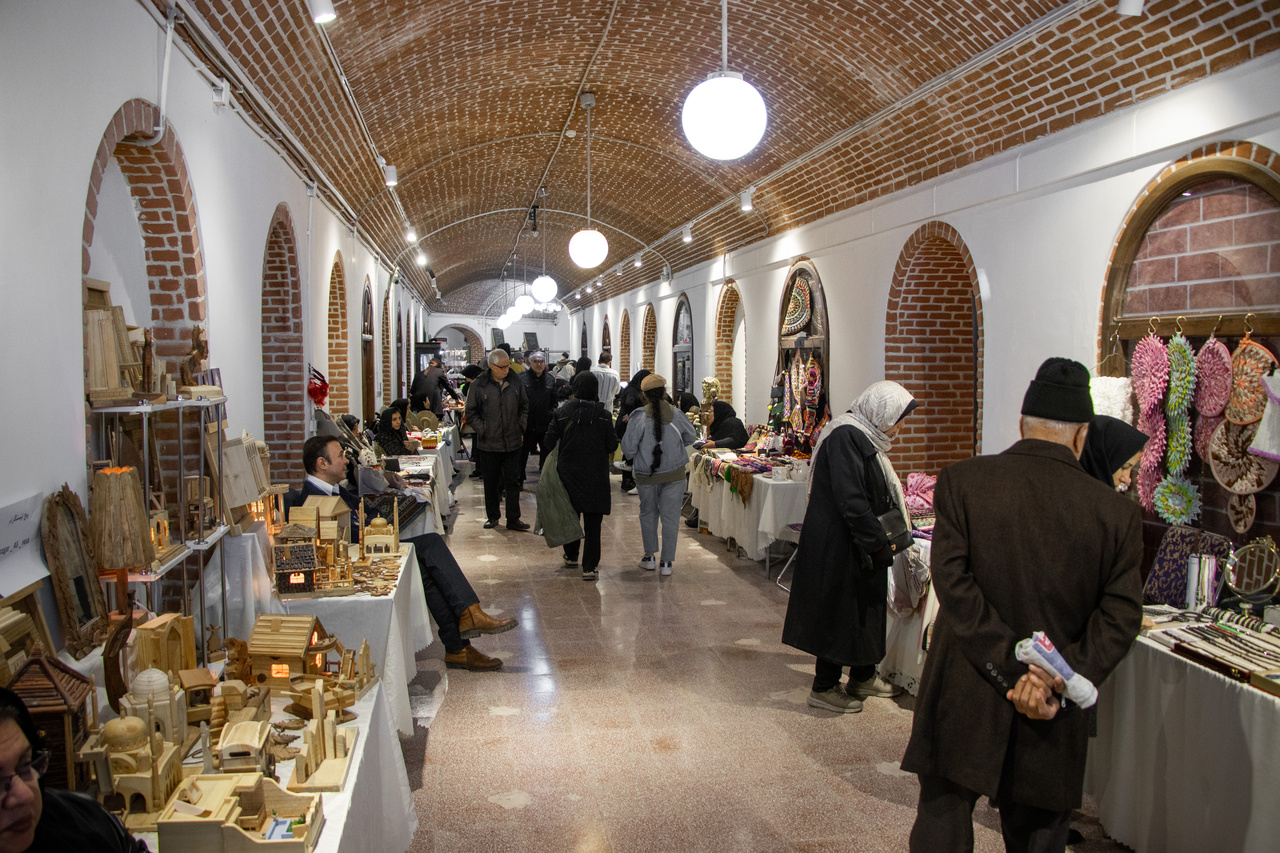 عمارت شهرداری تبریز؛ نوای ناقوس ساعت در مرکز شهر