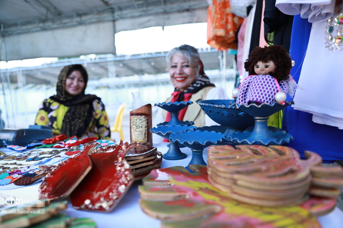 نمایش عیدانه صنایعدستی و هنر اقوام ایرانی در اهواز بهمناسبت عید فطر