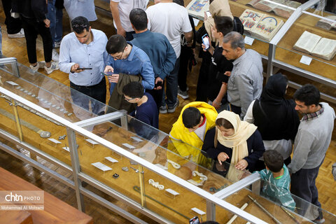استقبال گردشگران از محور تاریخی جلفای اصفهان در تعطیلات عید فطر