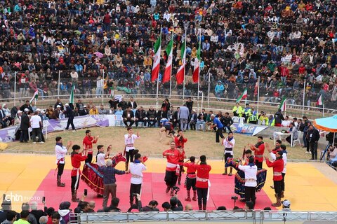 مسابقات کشتی باچوخه در گود زینل خان اسفراین