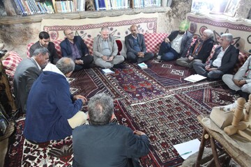 دومین جلسه شورای راهبردی روستای جهانی میمند کرمان برگزار شد