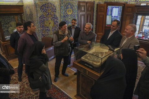 بازدید میهمانان اولین کنفرانس بین‌المللی موزه‌ها از مجموعه جهانی شیخ صفی‌الدین اردبیلی
