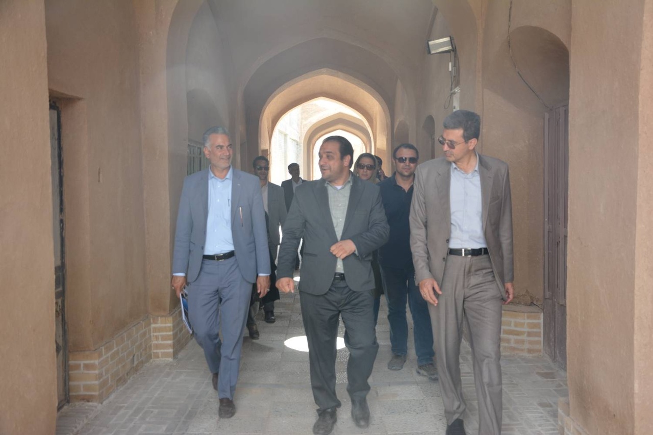 قلعه مهرجرد و بارجین مرمت میشود