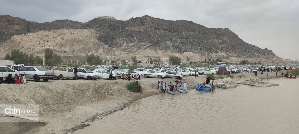 بازگشت زندگی به سیستان/ احیای موقت گردشگری در تالاب بینالمللی هامون