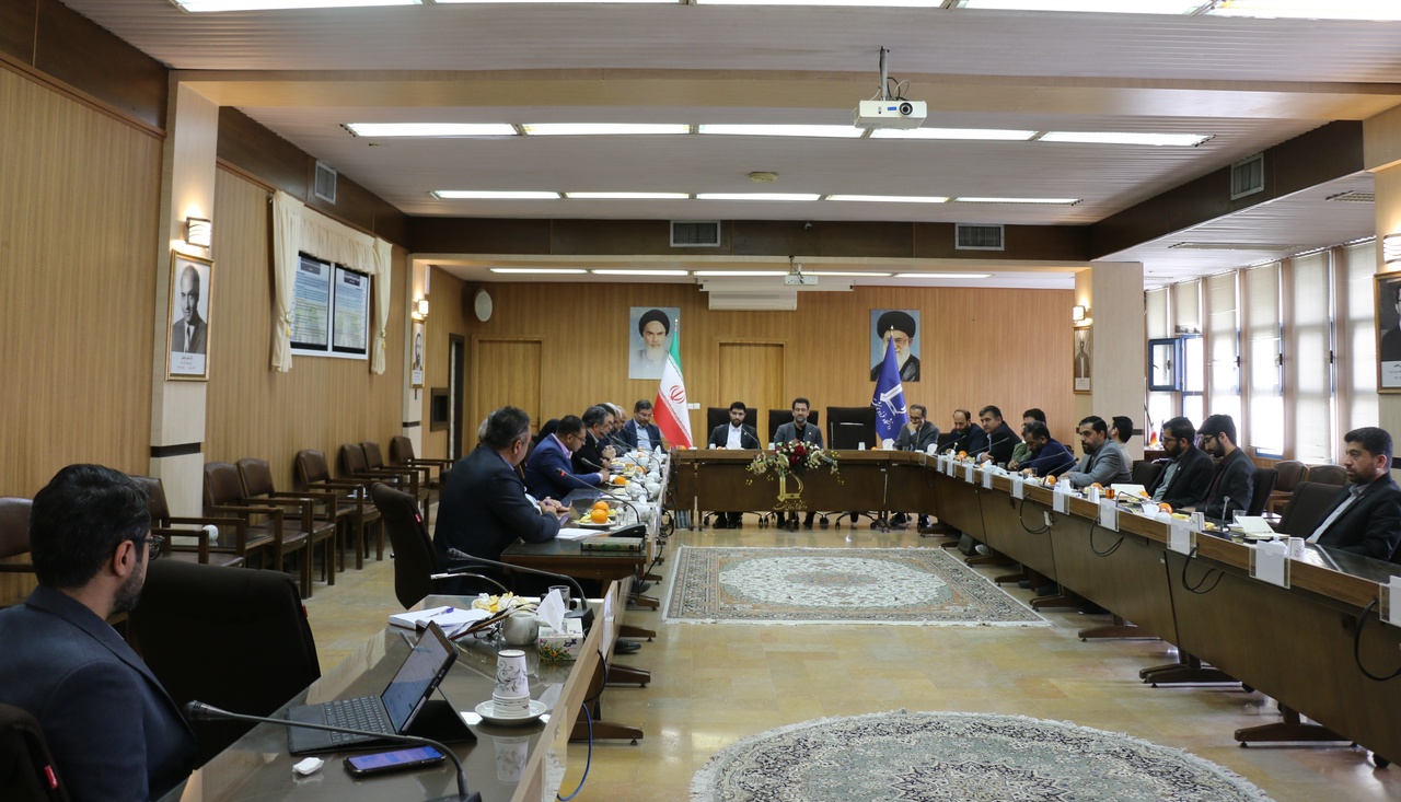 دانشگاه فردوسی مانند نخ تسبیحی برای شاهنامه پژوهان است/ مشارکت تمامی دستگاه ها برای بزرگداشت این شاعر ایرانی