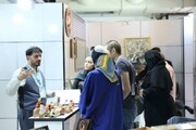 استقبال کم‌نظیر بازدیدکنندگان داخلی و خارجی از غرفه صنایع‌دستی استان فارس در نمایشگاه ایران اکسپو