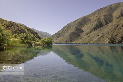 نمایی زیبا از دریاچه فیروزه ای گهر  لرستان