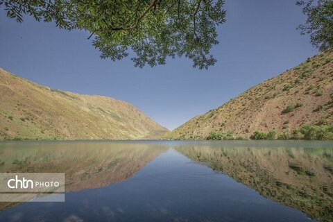 نمایی زیبا از دریاچه فیروزه ای گهر  لرستان
