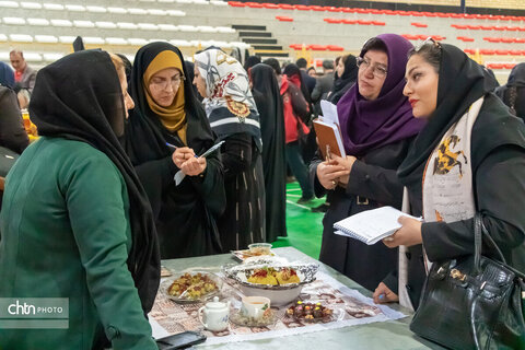 اولین جشنواره غذاهای سنتی شهرستان همدان