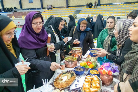 اولین جشنواره غذاهای سنتی شهرستان همدان