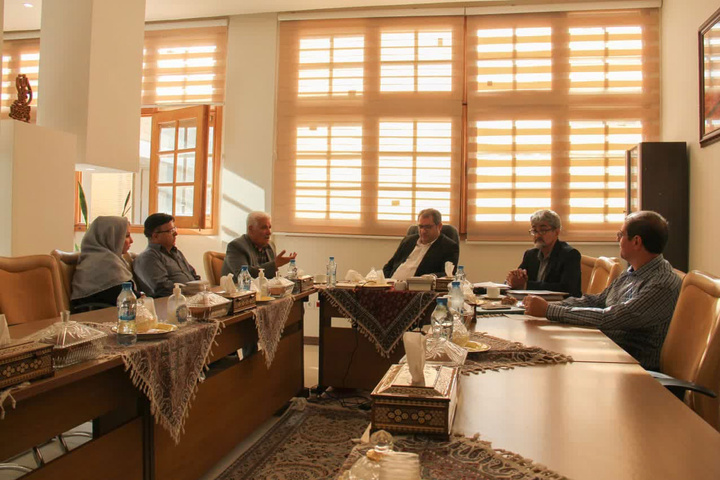 تشکل فراگیر گردشگری در اصفهان تشکیل میشود تشکل فراگیر گردشگری در اصفهان تشکیل میشود