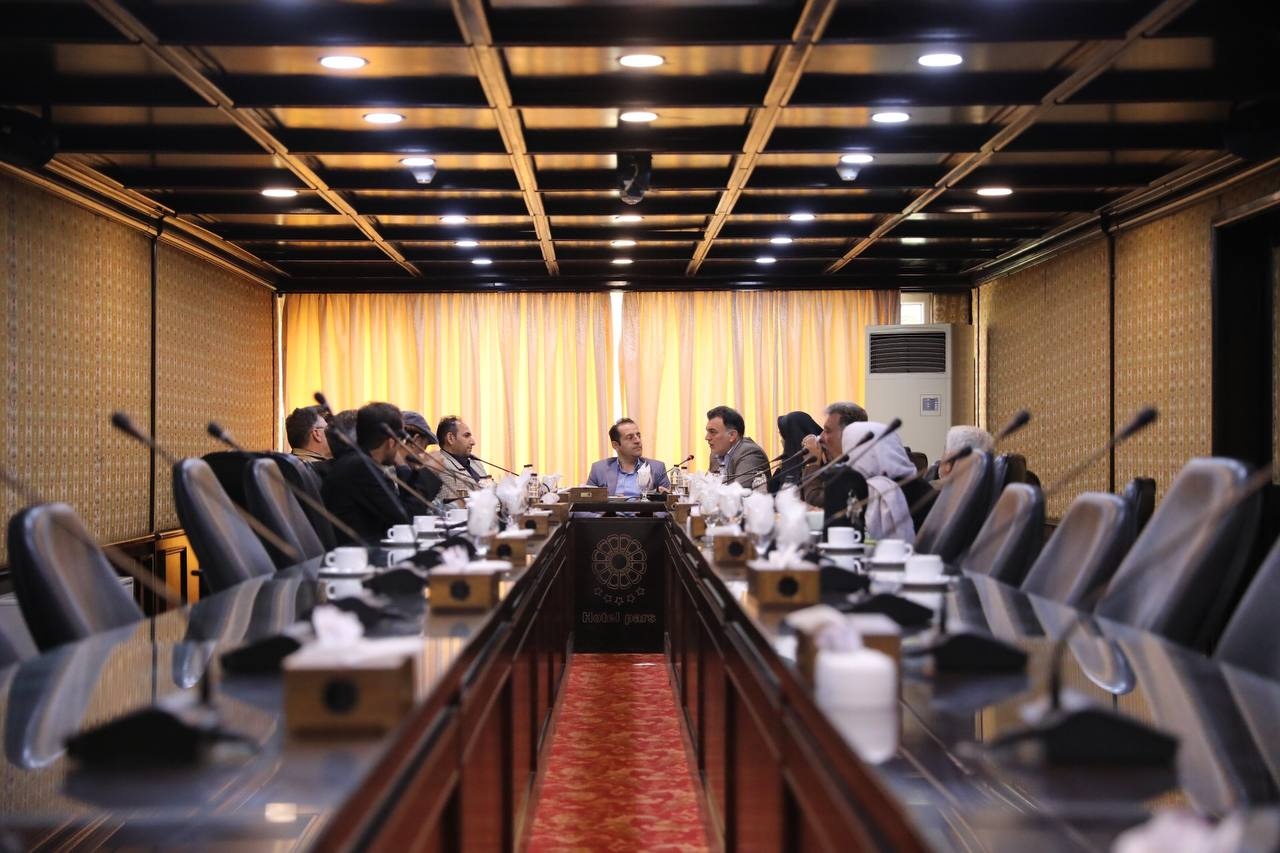 اینفلوئنسرهای طرح «سلام ایران» به خوزستان میآیند/ لزوم استفاده از توان ذینفعان صنعت گردشگری برای توسعه گردشگری خارجی