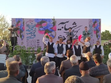جشنواره گل و گلاب روستای شهابیه شهرستان خمین ۳ ساله شد