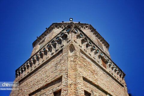 معماری برج ‌مقبره‌های شهر ساری