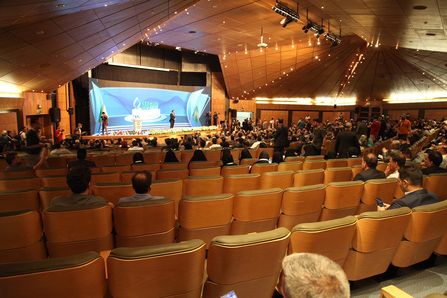 افتتاحیه همایش کرمان آیدکس ۲۰۲۴ در دانشگاه تحصیلات تکمیلی ماهان برگزار شد