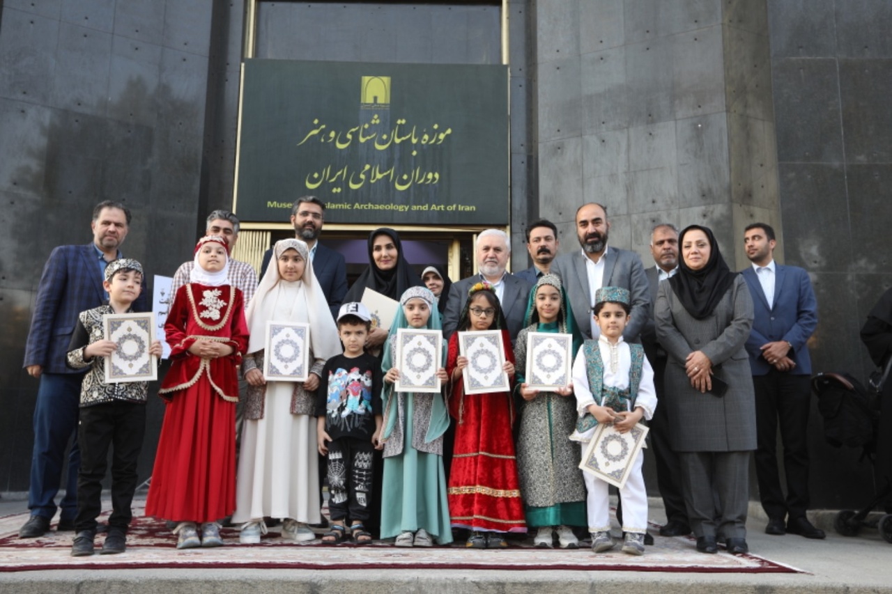 ۶۰ هزار بیت شاهنامه، میراثی از حکمت و فرزانگی عصر باستان/ فردوسی رشته اتصال ایران باستان و عصر اسلام/ ضرورت ثبت جهانی توس و معرفی آن به دنیا