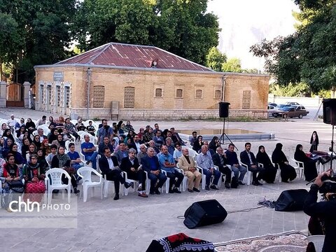 همایش حماسه سخن فردوسی در محوطه باغ گلستان قلعه فلک الافلاک