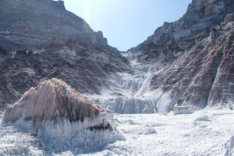 گنبد نمکی جاشک