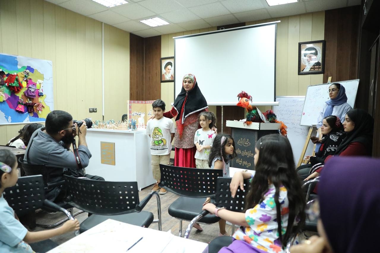 آشناسازی کودکان خوزستانی با عروسکهای باستانی و محلی خوزستان