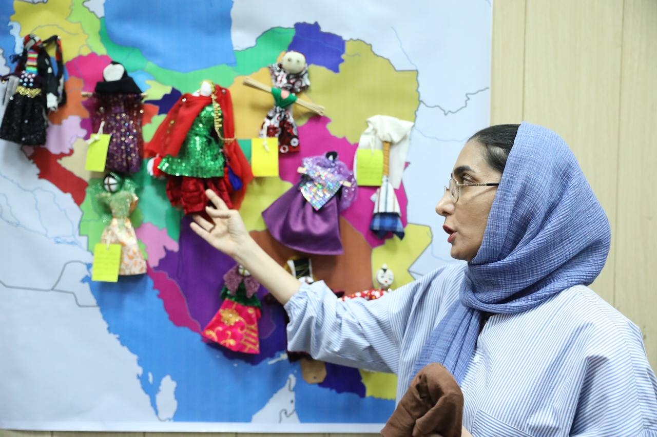 آشناسازی کودکان خوزستانی با عروسکهای باستانی و محلی خوزستان