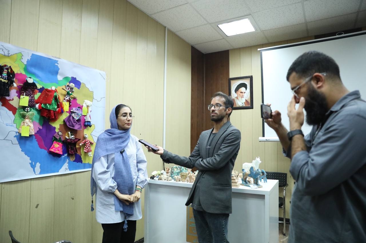 آشناسازی کودکان خوزستانی با عروسکهای باستانی و محلی خوزستان
