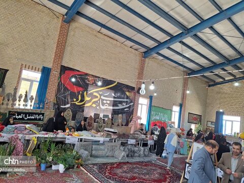 برگزاری نمایشگاه صنایع‌دستی وسوغات در بخش سجاسرود شهرستان خدابنده