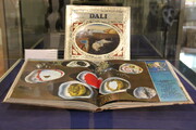 نمایش «اثر و کتاب سالوادور دالی» در موزه کتابخانه اختصاصی نیاوران