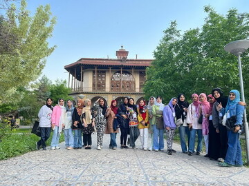 بازدید دانشجویان خارجی دانشگاه شهید بهشتی از موزه‌های قزوین