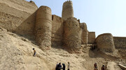 مرمت قلعه منوجان کرمان تداوم دارد