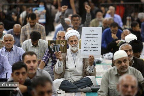 حضور پرشور مردم قم در تجمع پایانی راهپیمایی بزرگداشت قیام ۱۵ خرداد