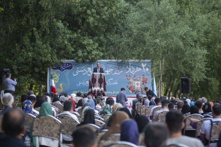 صنایع‌دستی بارزترین مصداق رشد تولید با مشارکت مردم است /صنایع ‌ستی کرمانشاه در اقلیم کردستان عرضه می‌شود / زنجیره‌ای ارزش صنایع‌دستی در کرمانشاه تشکیل می‌شود