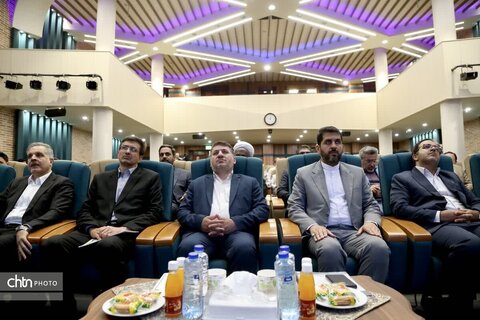 برگزاری نشست ستاد اجرایی خدمات سفر استان یزد با حضور استاندار