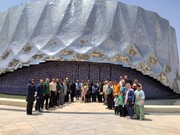 بازدید بیش از ۴۰ نفر از راهنمایان ایران‌گردی و جهان‌گردی فارس از موزه دفاع مقدس استان فارس