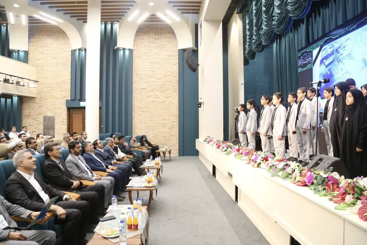 اعتقاد واقعی و راسخ شهید رئیسی به مسئله گردشگری/ گردشگری، عشق به اصالتها و ارزشهای یزد است