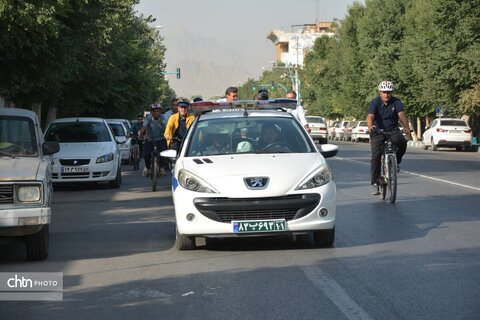 همايش دوچرخه‌سواری به‌مناسبت هفته صنایع دستی در یزد