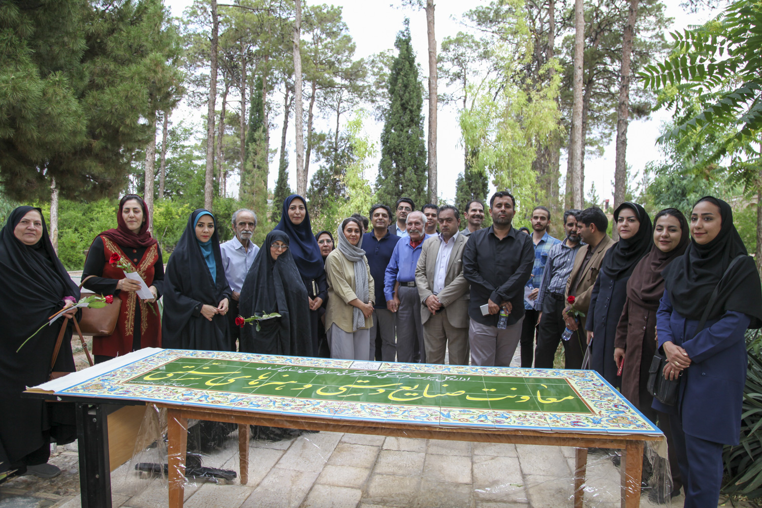 اهدا کارت شناسایی هنرمندان صنایعدستی کرمان