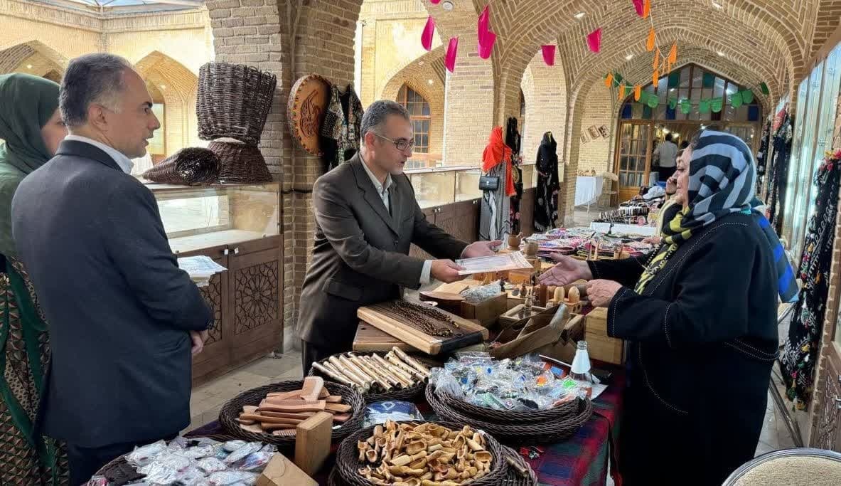 فعالیت بیش از ۱۲ هزار صنعتگر دارای مجوز در کردستان/ ١٧٧ اثر صنایع‌دستی دارای مهر اصالت ملی است