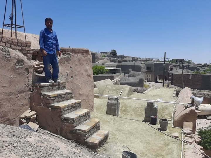 مرمت بام مسجد جامع روستای گل شهرستان خوسف