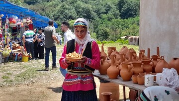دومین جشنواره دوشان‌زنی در مازندران برگزار شد