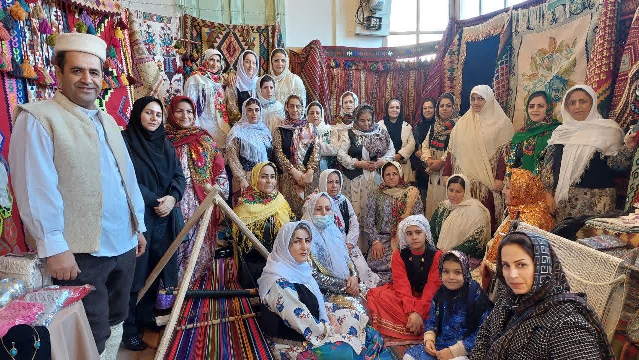 گلیم عنبران جلوهای از اصالت و هنر مردمان منطقه گیلان