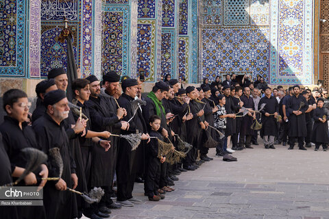 آیین سنتی طشت گذاری در پایگاه میراث جهانی شیخ صفی الدین اردبیلی