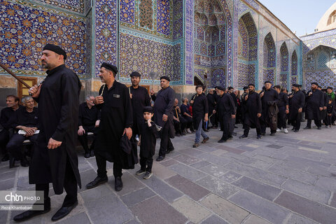 آیین سنتی طشت گذاری در پایگاه میراث جهانی شیخ صفی الدین اردبیلی