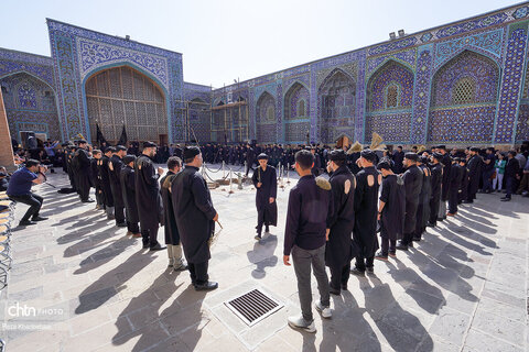 آیین سنتی طشت گذاری در پایگاه میراث جهانی شیخ صفی الدین اردبیلی