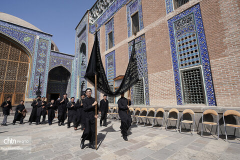 آیین سنتی طشت گذاری در پایگاه میراث جهانی شیخ صفی الدین اردبیلی