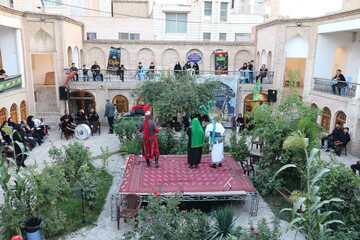 برگزاری آیین تعزیه‌خوانی در بنای تاریخی حسینیه جاجرمی خراسان شمالی
