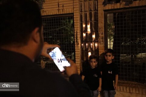 مراسم شمع‌زنی در ماه محرم در بوشهر